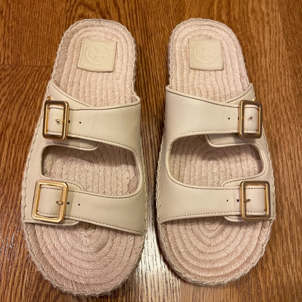 Like new Tory Burch sandals, wore once.